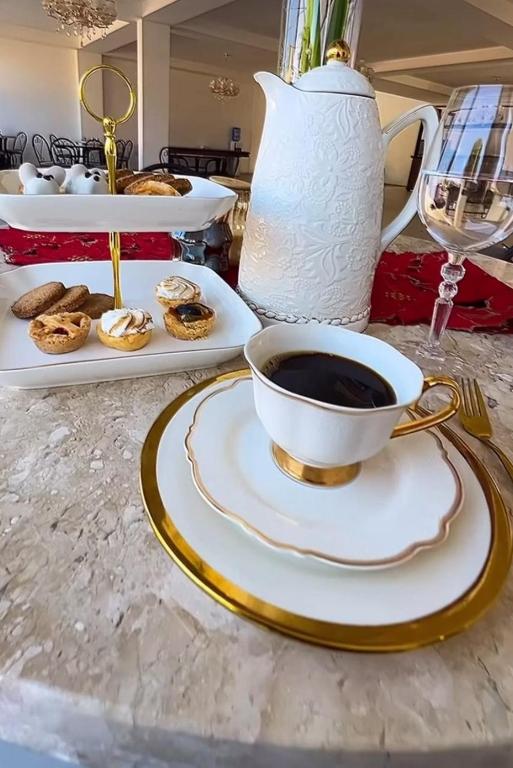 Desayuno Gourmet & Té de la Tarde
